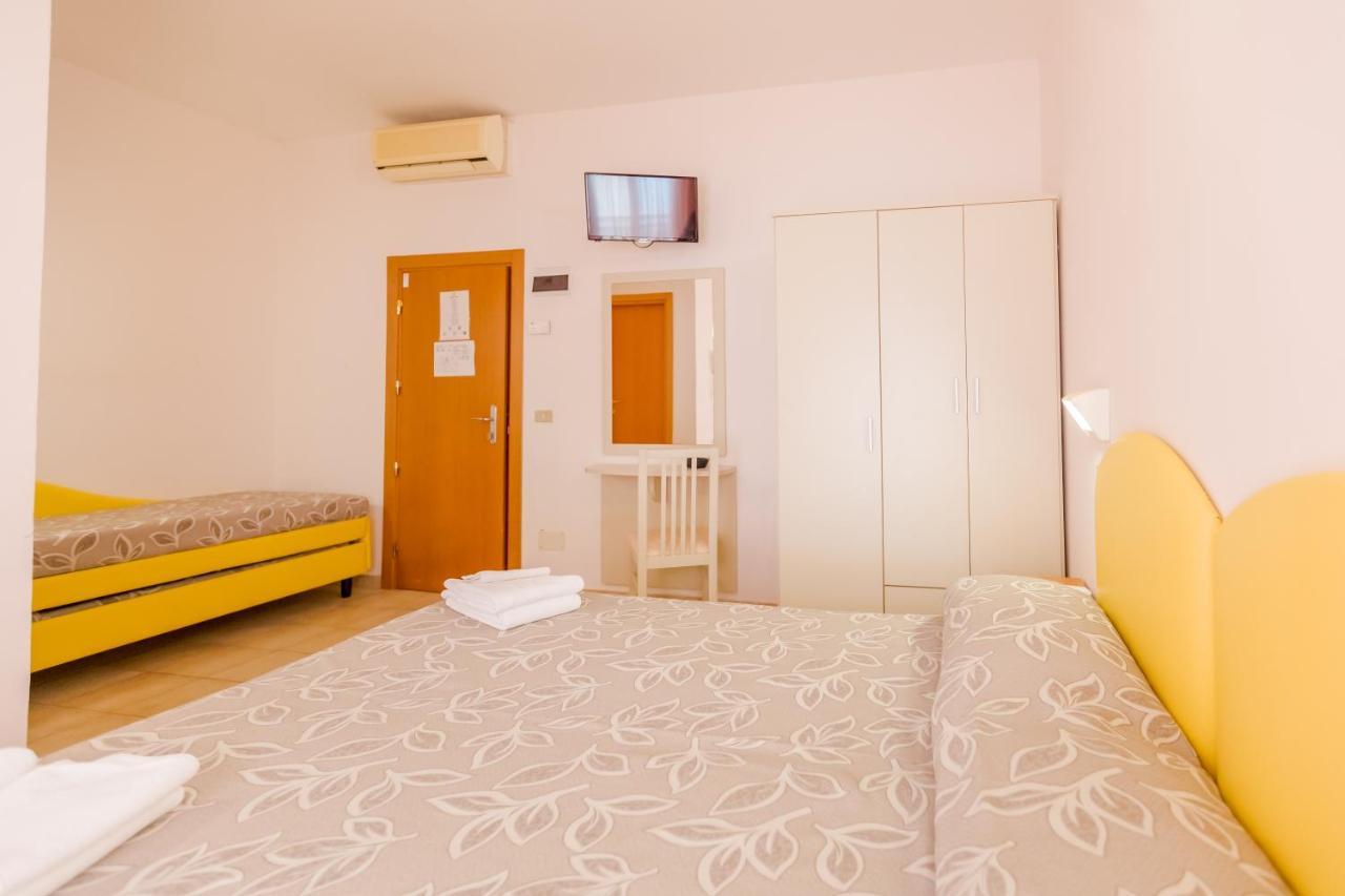 Hotel Bagli Rimini Kültér fotó