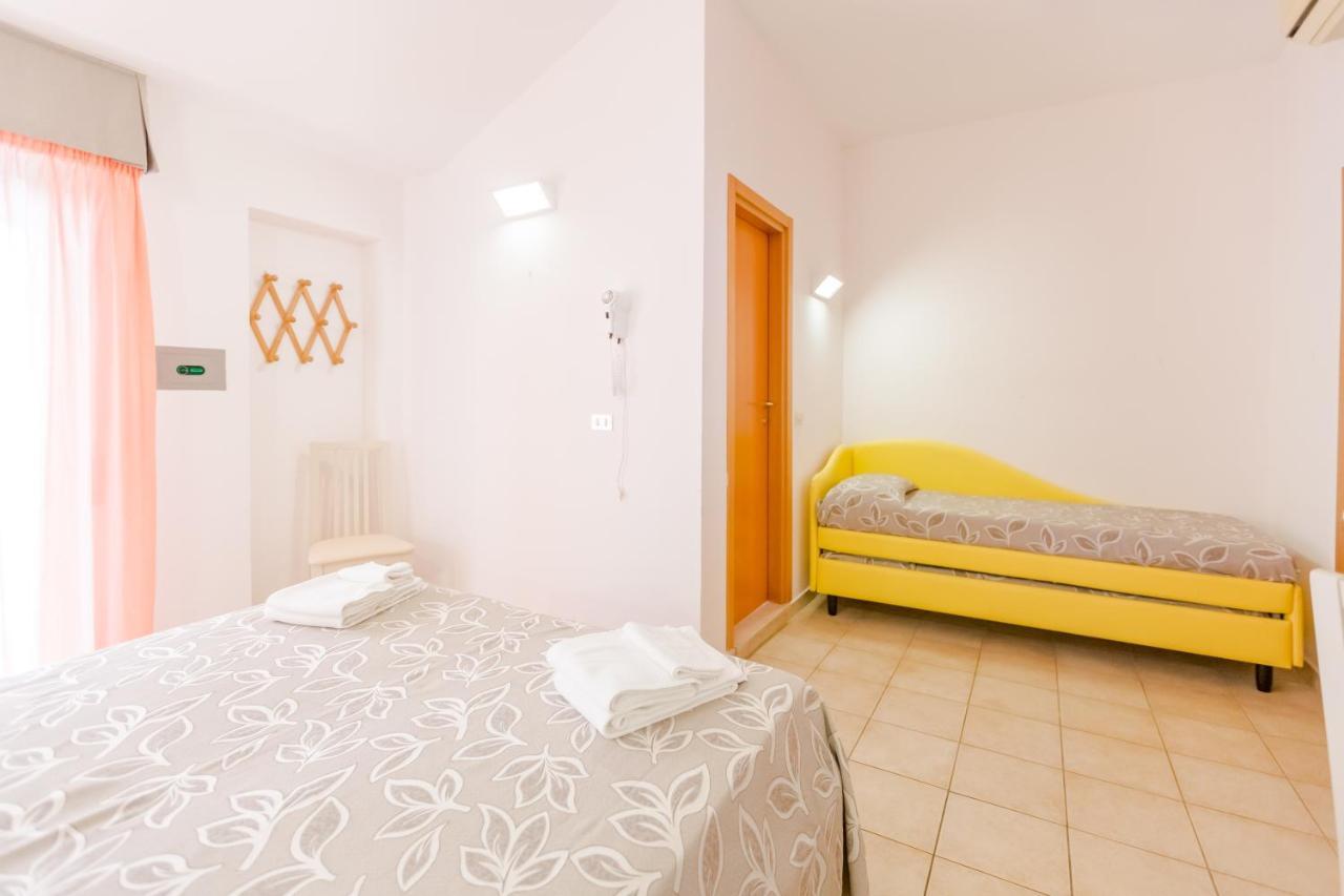Hotel Bagli Rimini Kültér fotó