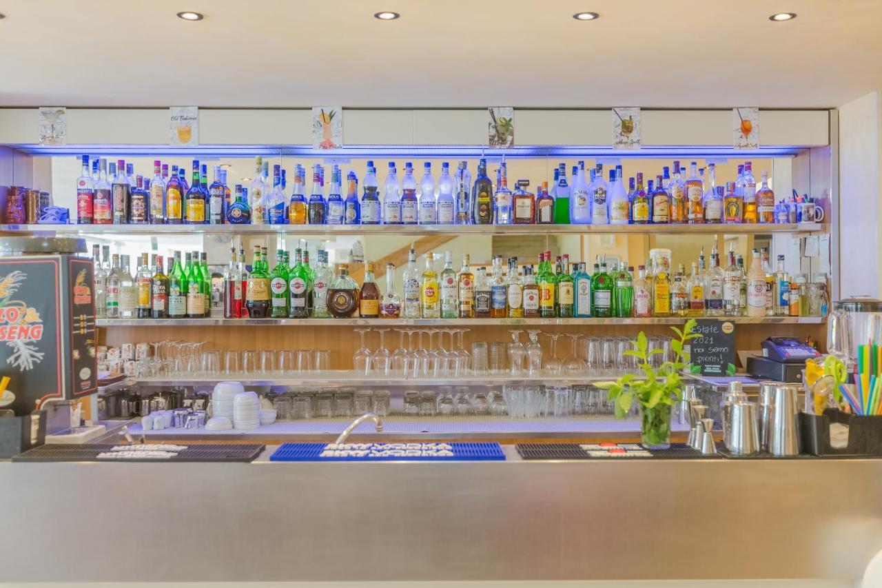 Hotel Bagli Rimini Kültér fotó