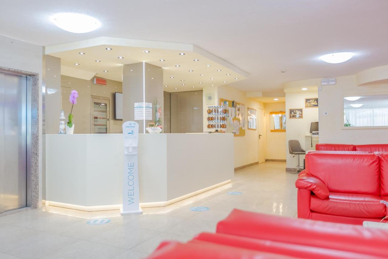 Hotel Bagli Rimini Kültér fotó