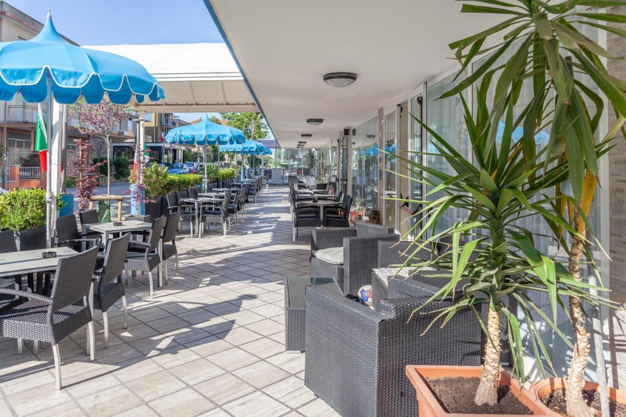 Hotel Bagli Rimini Kültér fotó