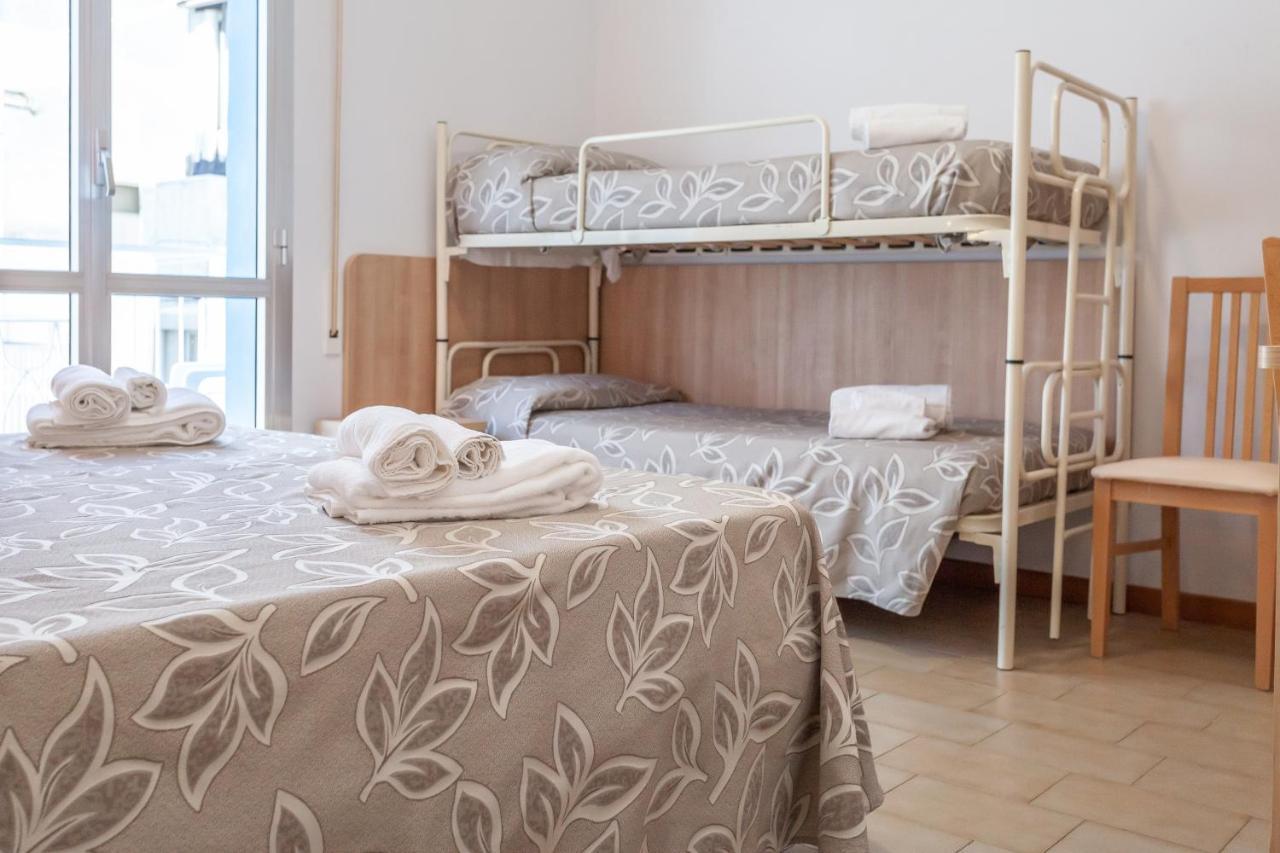 Hotel Bagli Rimini Kültér fotó