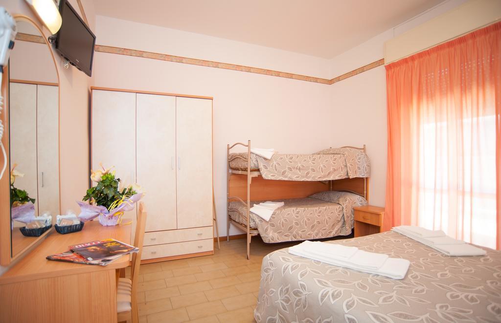 Hotel Bagli Rimini Szoba fotó